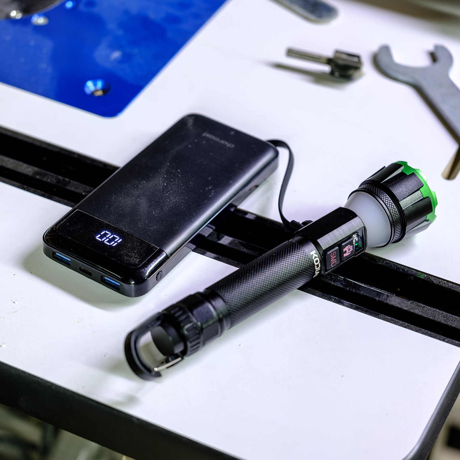 Kodiak® Kavern 1100 Lumen Smart Focus Rechargeable Flashlight - Lantern